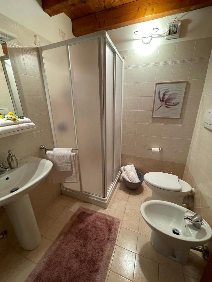 Ferienwohnung Casa Loredana - Graziosa Casa Vacanze Sul Lago Di Garda Cavalcaselle Exterior foto