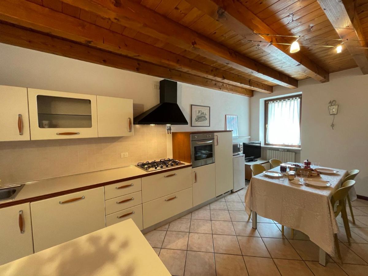 Ferienwohnung Casa Loredana - Graziosa Casa Vacanze Sul Lago Di Garda Cavalcaselle Exterior foto