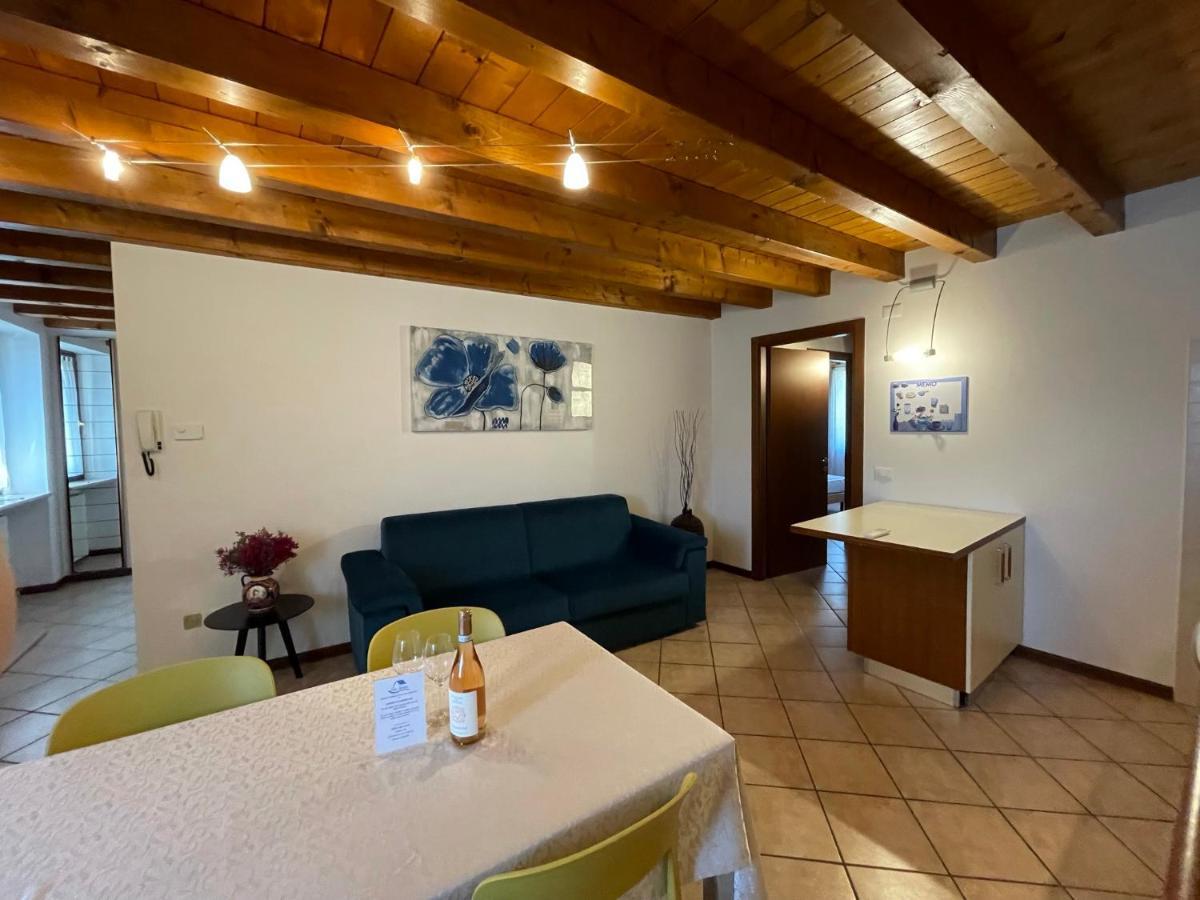 Ferienwohnung Casa Loredana - Graziosa Casa Vacanze Sul Lago Di Garda Cavalcaselle Exterior foto